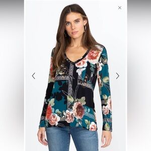 Johnny Was - THE JANIE FAVORITE LONG SLEEVE V-NECK TEE